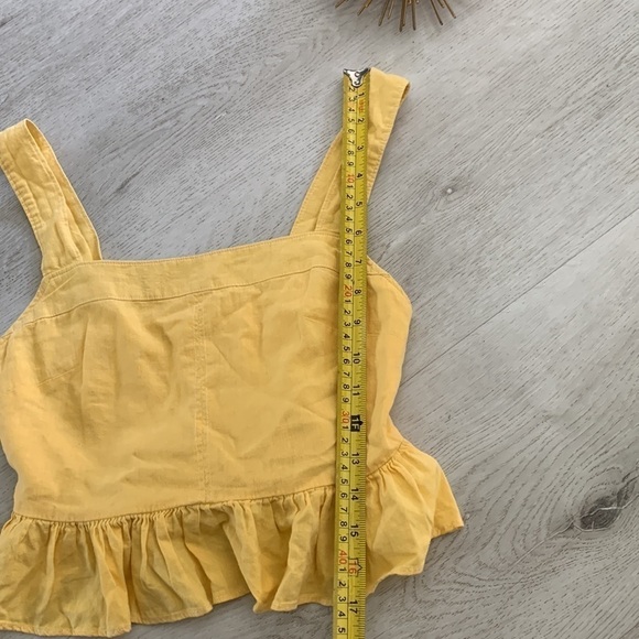 Urban Outfitters‎ Small Yellow Crop Top smocked linen blend straps ruffle size S - Picture 6 of 8